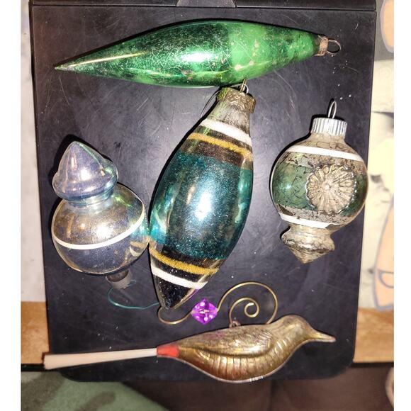 5 Vintage 1950's -1960's Mixed Shapes 1 Bird Mercury Indented w/ 1 Bird Ornament - Picture 10 of 11